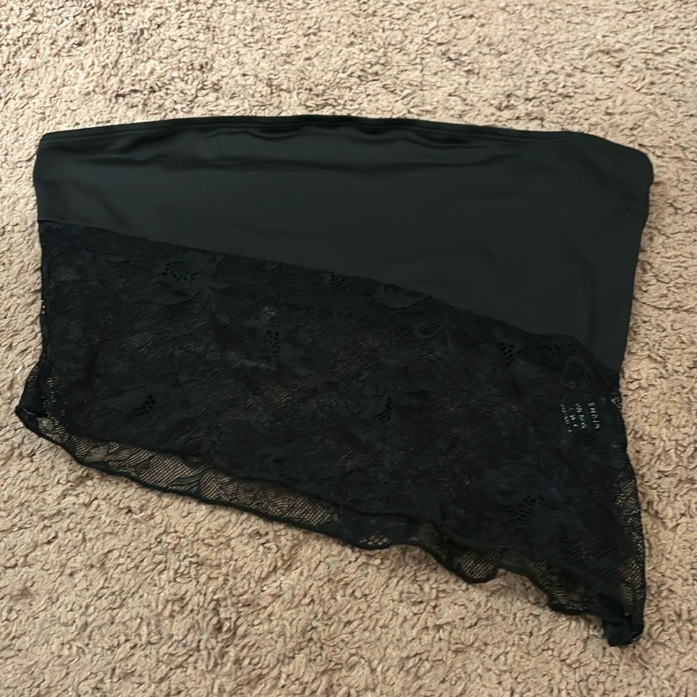 Cute lace crop top